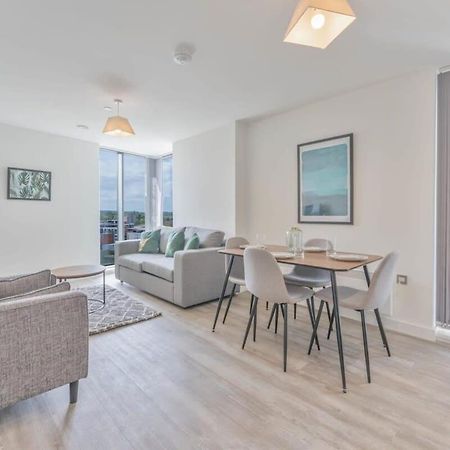 Stunning 2 Bed Apartment In Central Бирмингем Экстерьер фото