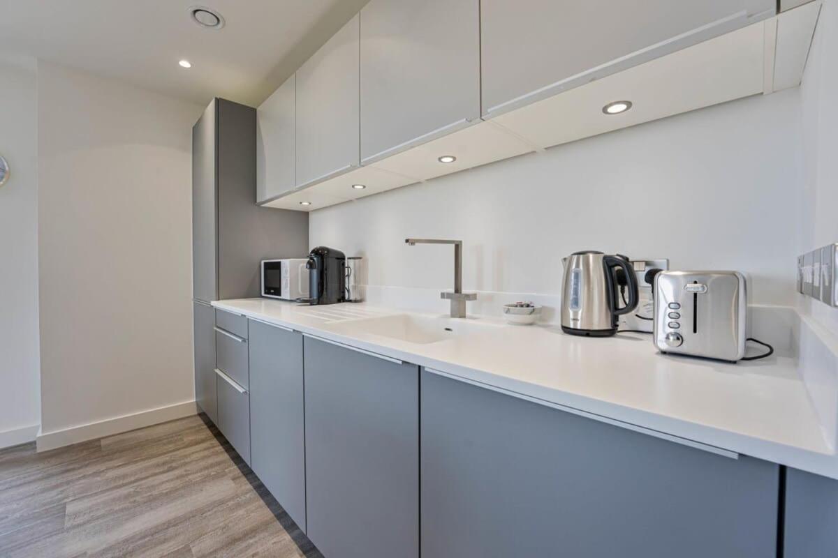 Stunning 2 Bed Apartment In Central Бирмингем Экстерьер фото