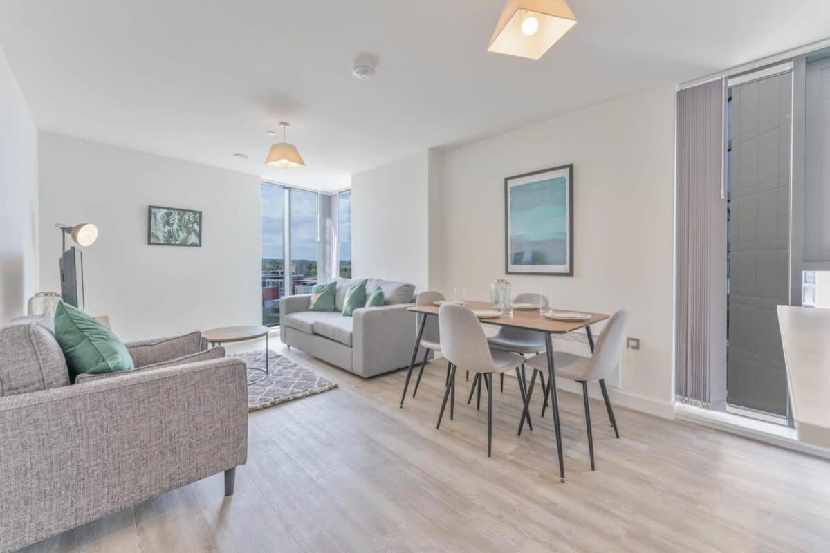 Stunning 2 Bed Apartment In Central Бирмингем Экстерьер фото